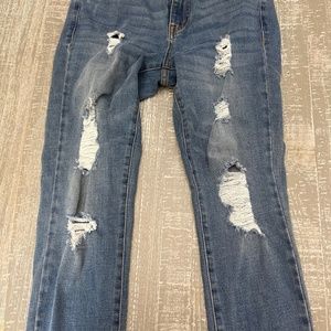 Aeropostale stretch distressed jeans